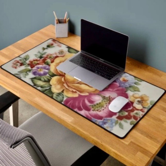  Porcelain-Inspired Floral Custom Desk Mat (Creator Uploaded)