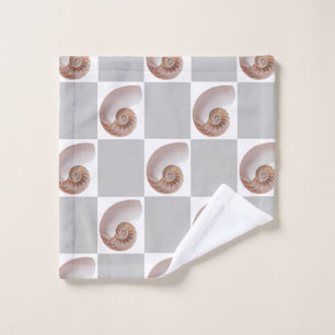 Porcelain Seashell Minimalist Chequerboard Pattern Wash Cloth