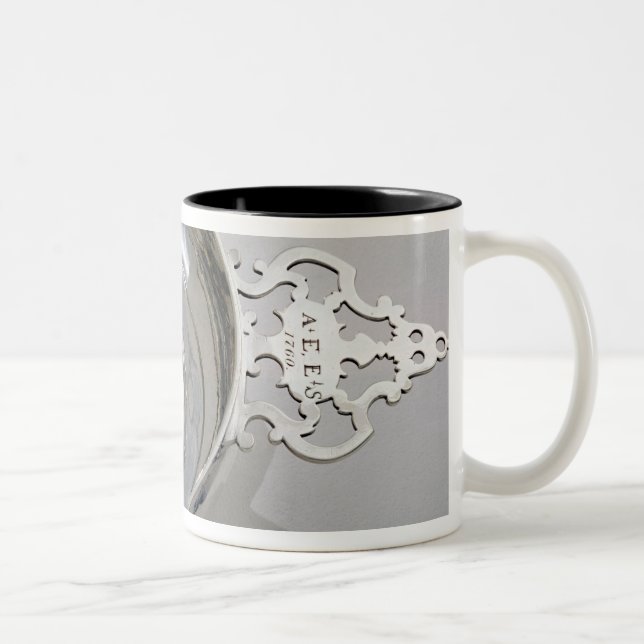 Porringer, 1760 Two-Tone coffee mug (Right)