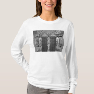 Portal with a trumeau depicting the Virgin T-Shirt
