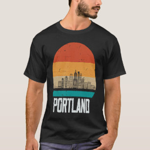Portland Oregon USA Retro Vintage Sunset Skyline P T-Shirt