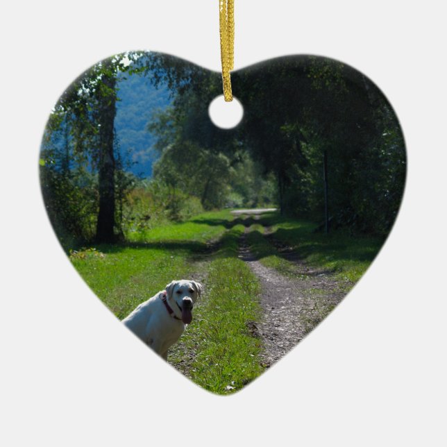 Portrait of a golden retriever sitting down ceramic ornament (Front)