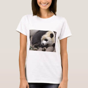 Portrait of giant panda T-Shirt