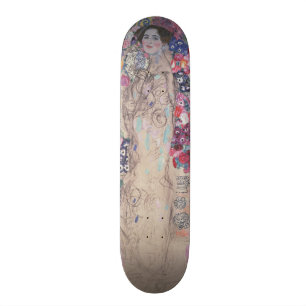 Portrait of Maria Munk Skateboard