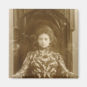Portrait of the actress Vera Komissarzhevskaya Magnet