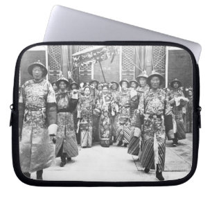 Portrait of Tz'U-Hsi (1835-1908) Empress Dowager o Laptop Sleeve