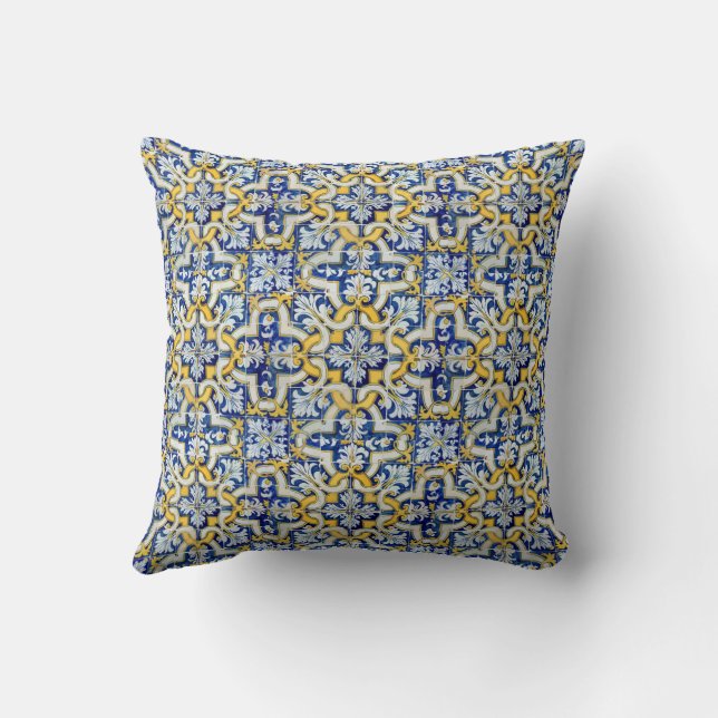 Português design  cushion (Back)