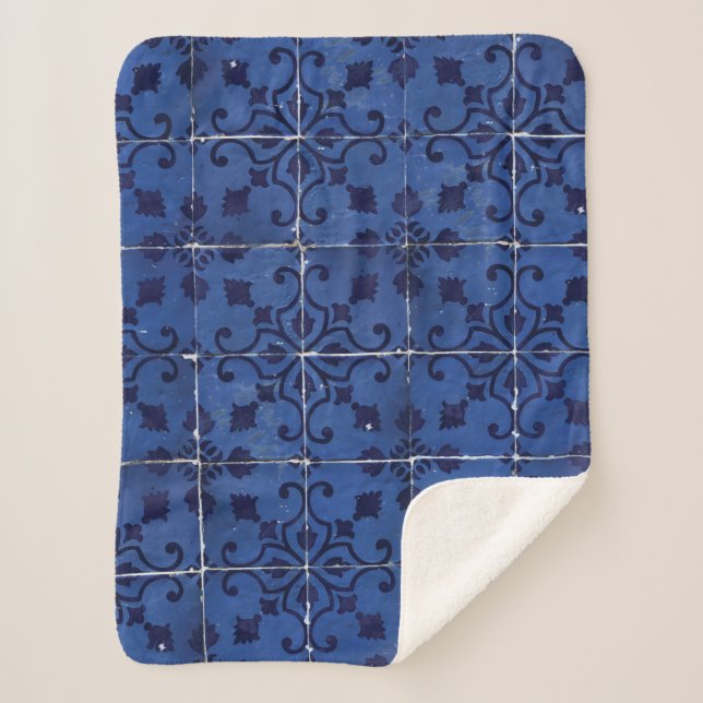 Portuguese Tiles - Azulejo Blue Floral Leaf Design Sherpa Blanket (Front)