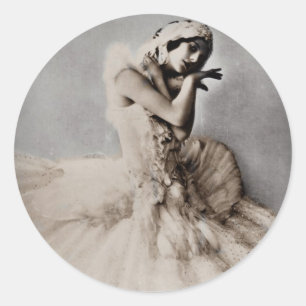Posed en Pointe Classic Round Sticker
