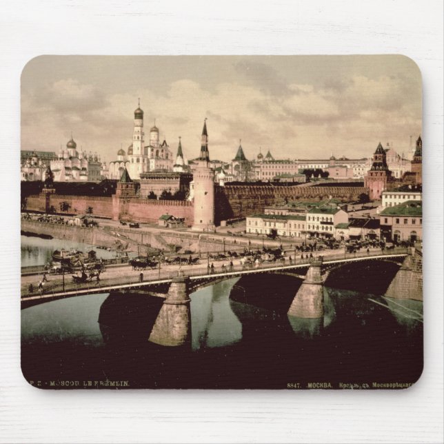 Postcard depicting the Kremlin, Moscow Mouse Pad (Front)