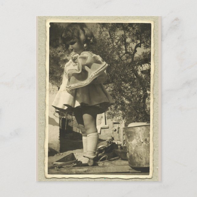 Postcard Vintage Retro Photograph (Front)