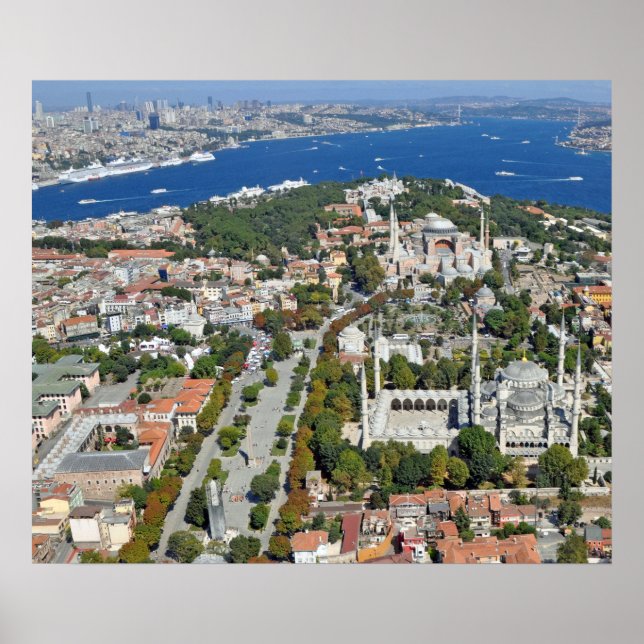 Poster: Istanbul - Sultanahmet and Bosphorus Poster (Front)