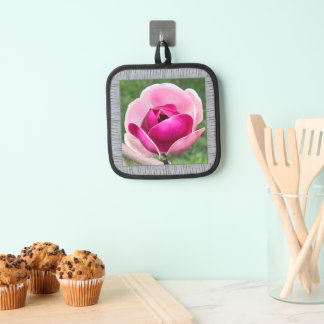 Pot Holder with Beautiful Pink Magnolia