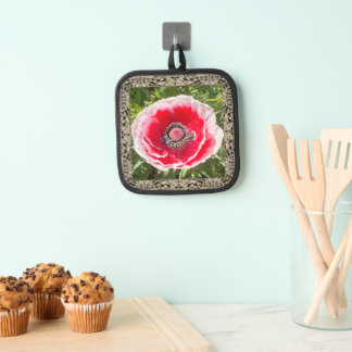 Pot Holder with Red and White Poppy