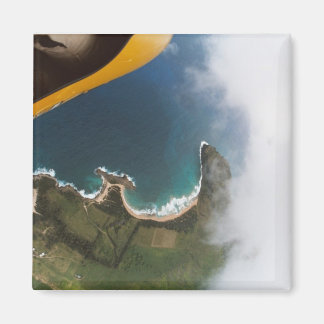 Powered hanggliding over Kauai Magnet