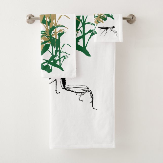 Praying Mantis Bamboo Jungle Bath Towel Set (Insitu)