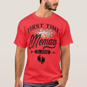 Pregnancy Announcement First Time memaw Est T-Shirt