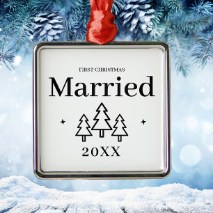 Premium First Christmas Married Keepsake Wedding Metal Ornament