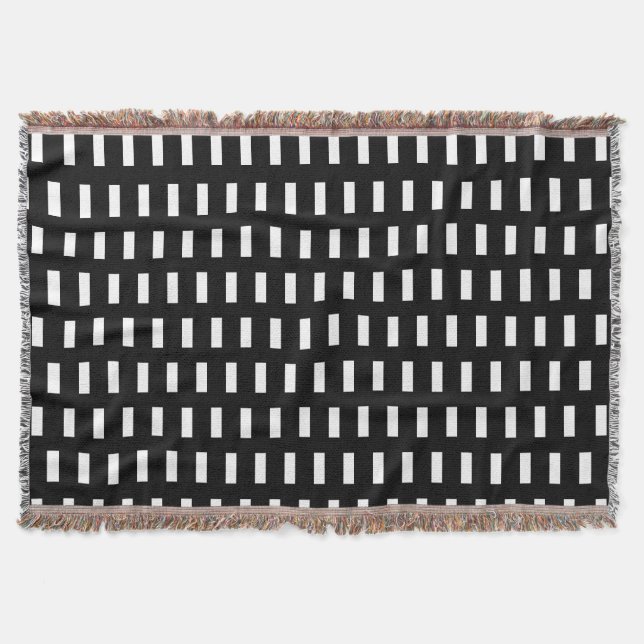  Preppy Black and White  Geometric Pattern Throw Blanket (Front)