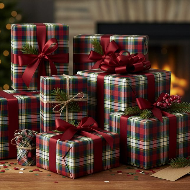 Preppy Christmas Plaid Wrapping Paper (Creator Uploaded)