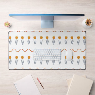 Preppy Groovy Stripe Tulip Flower Pattern Desk Mat