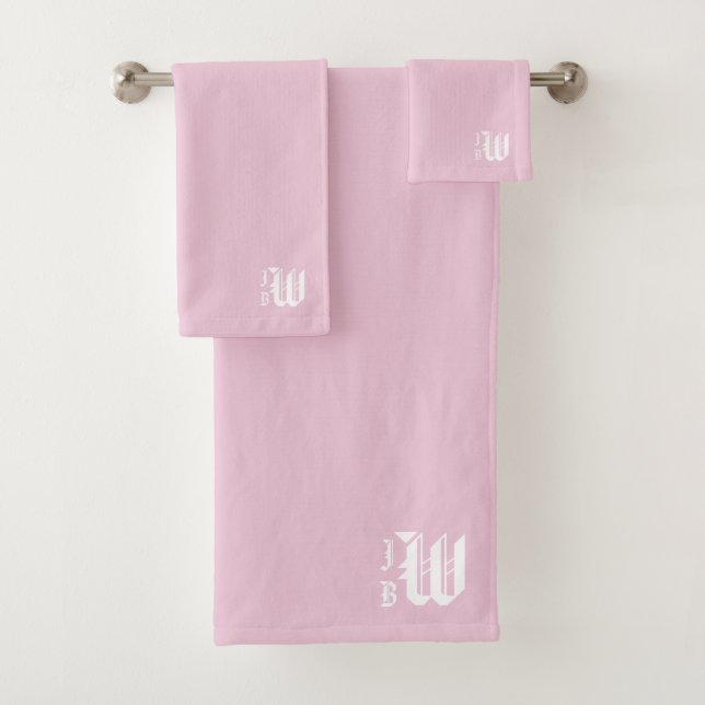 Preppy Monogram Towel Set (Insitu)