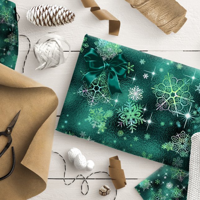 Prettiest Snowflakes Pattern Green ID846 Wrapping Paper (Creator Uploaded)