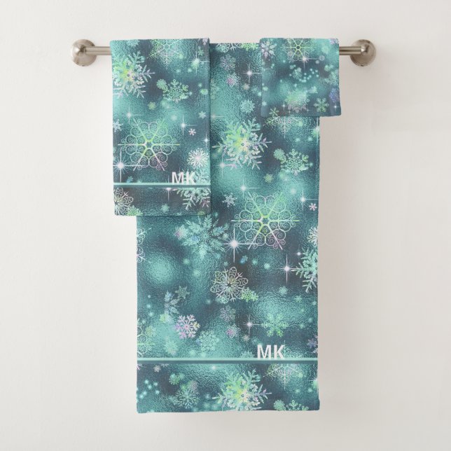 Prettiest Snowflakes Pattern Teal ID846 Bath Towel Set (Insitu)