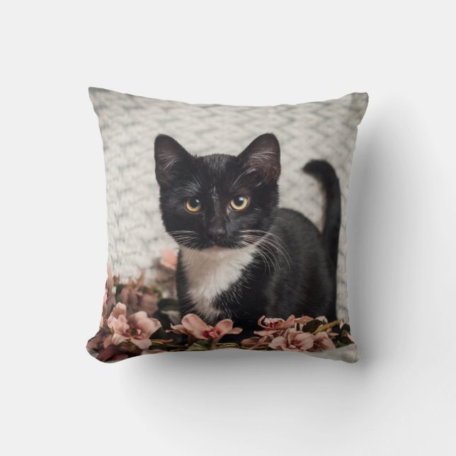 Pretty Bella Rose Cushion (Front)