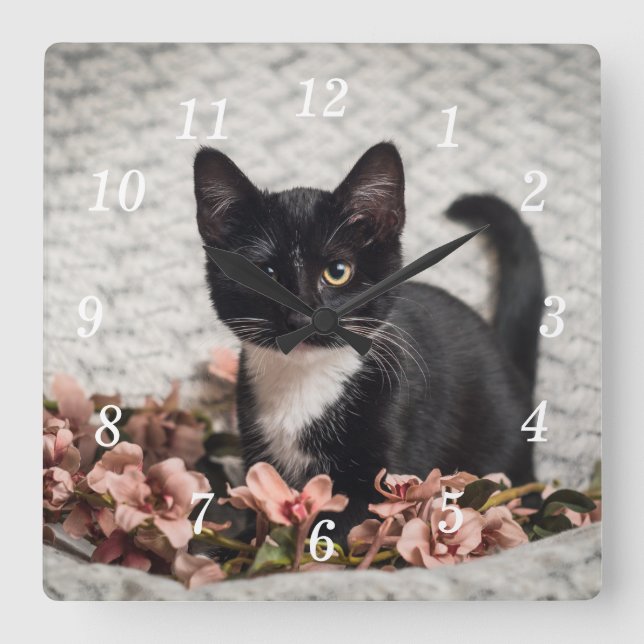 Pretty Bella Rose Wall Clock (Front)