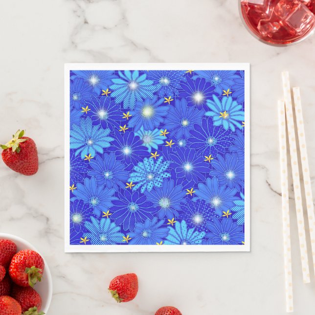 Pretty Blue Daisy Pattern  Napkin (Insitu)