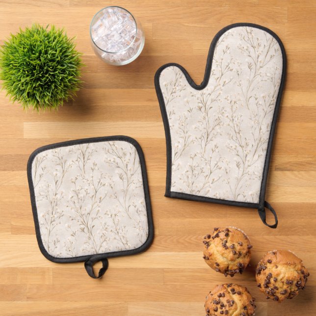 Pretty Cream White Flowers Oven Mitt & Pot Holder Set (Top Down)