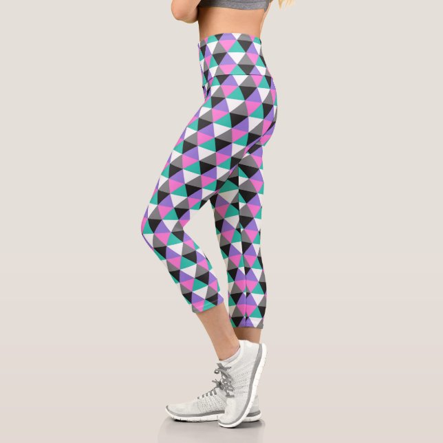 Pretty Girly Chic Modern Geometric Pattern Capri Leggings (Left)