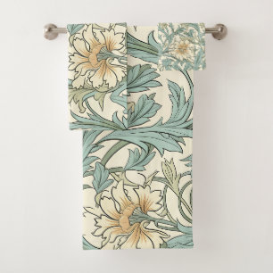Pretty hand drawn floral Pastel colouring Bath Towel Set