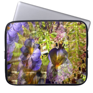 Pretty Petunias...... Laptop Sleeve