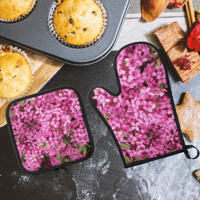 Pretty Pink Daphne Flowers Oven Mitt & Pot Holder Set (In Situ Kitchen)