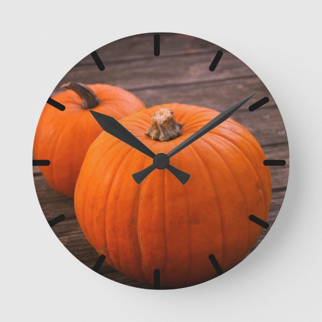 Pretty Plump Pumpkins Round Clock (Front)