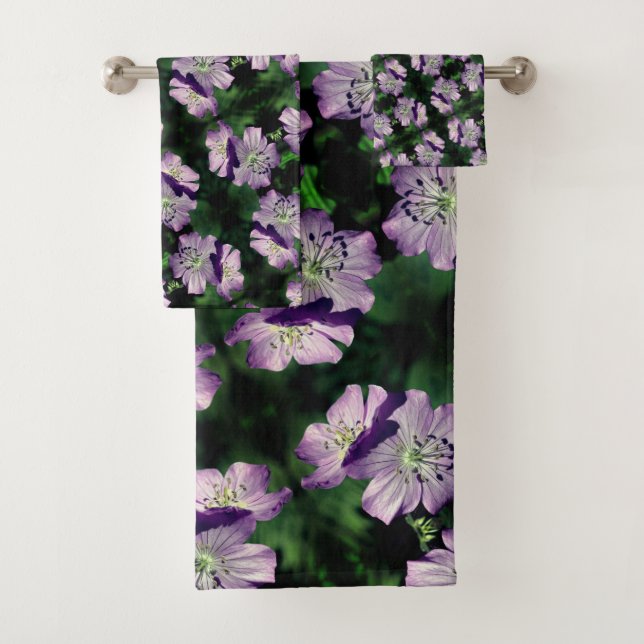 Pretty Purple Geranium Flower Pair Pattern   Bath Towel Set (Insitu)