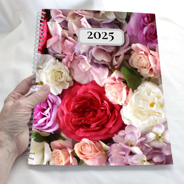 Pretty Red and Pink Flowers Annual Floral Planner (Creator Uploaded)