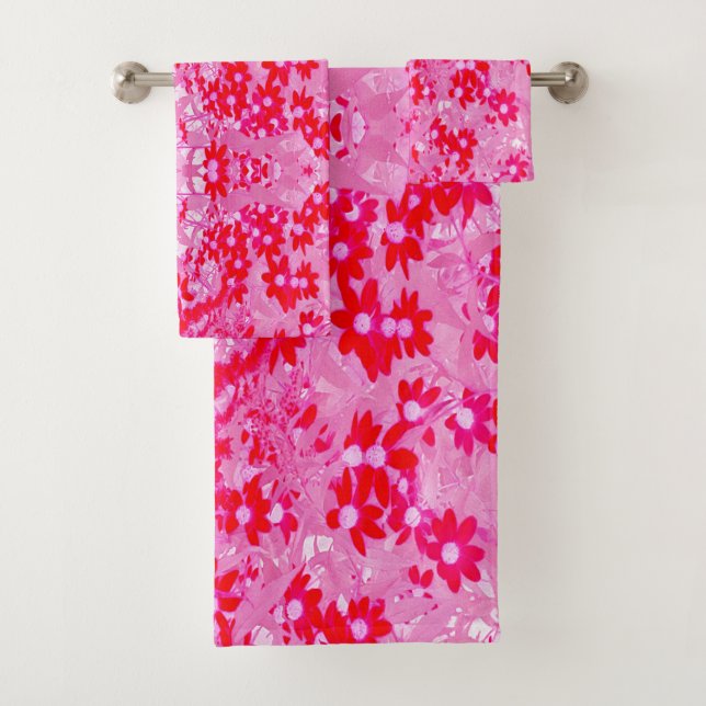 Pretty Red Flowers Bath Towel Set (Insitu)