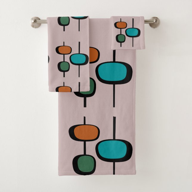 Pretty retro pattern 60s abstract colourful pink bath towel set (Insitu)