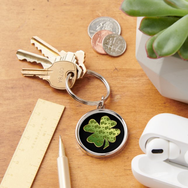 Pretty Shamrock Pattern Gold Border Key Ring (Desk)