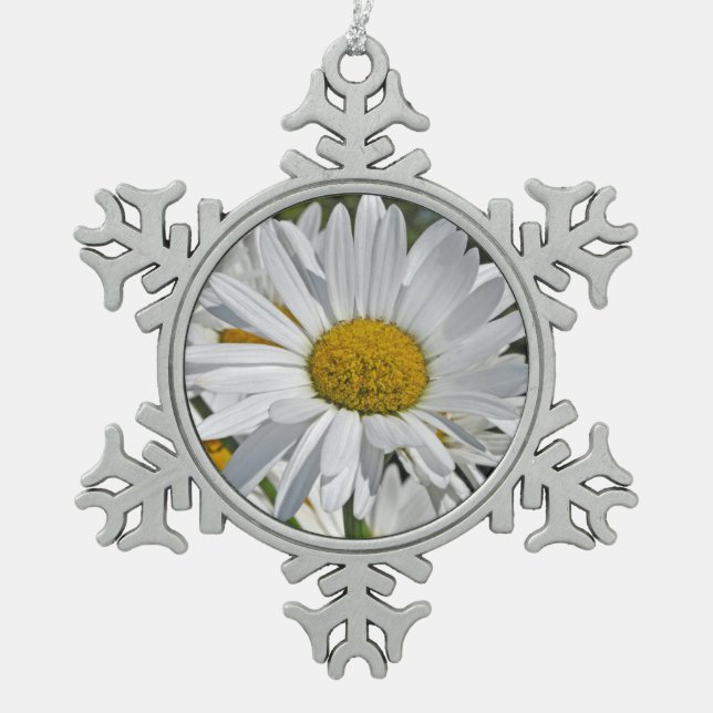 Pretty spring daisy christmas ornament (Front)
