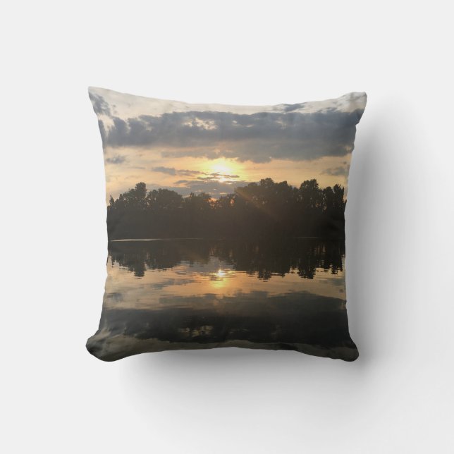 pretty TENNESSEE LAKE SUNSET | Cushion (Front)