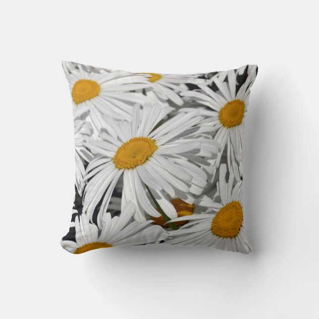 Pretty white daisies throw cushion (Front)