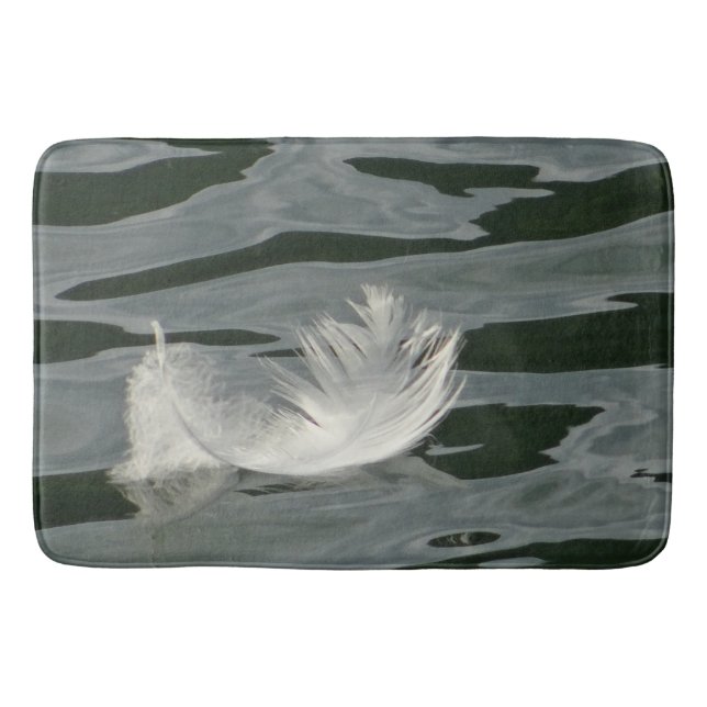 Pretty white feather bath mat (Front)