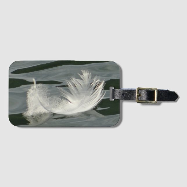 Pretty white feather luggage tag (Front Horizontal)