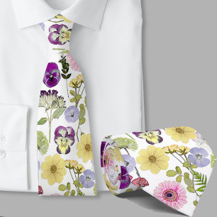 Pretty Wild Flowers Pattern Floral Tie