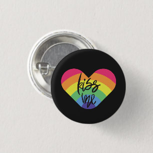 Pride- kiss me. love is fair.          3 cm round badge