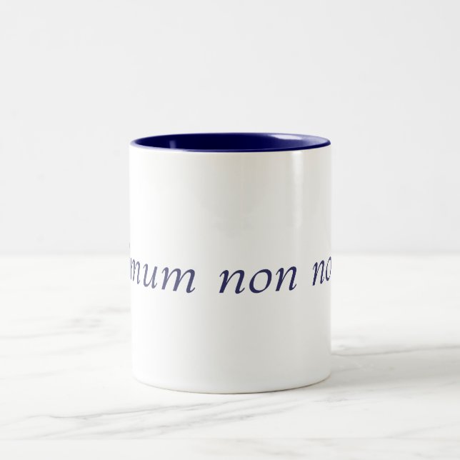Primum non nocere mug (Center)
